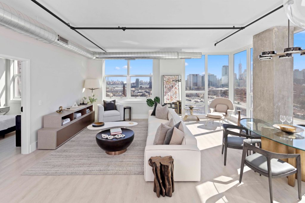 Hudson House East - Living Room