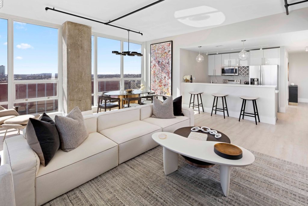 Hudson House East - Living Room