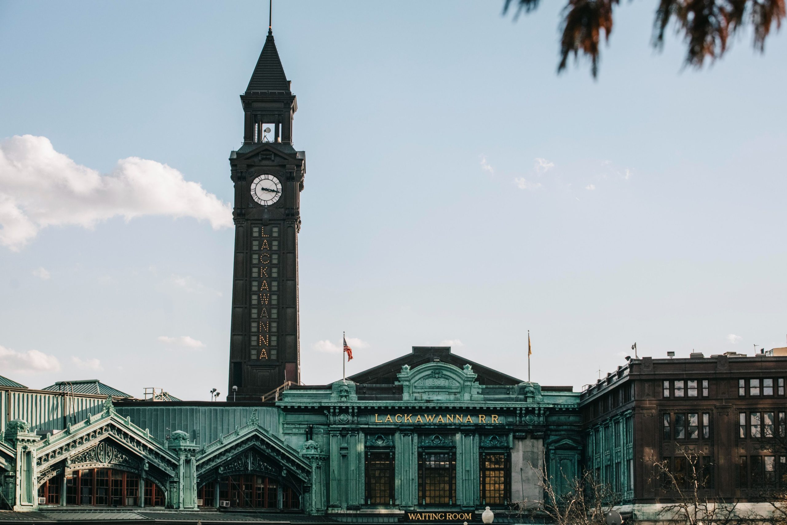 HudsonHouseLofts_Neighborhood-scaled